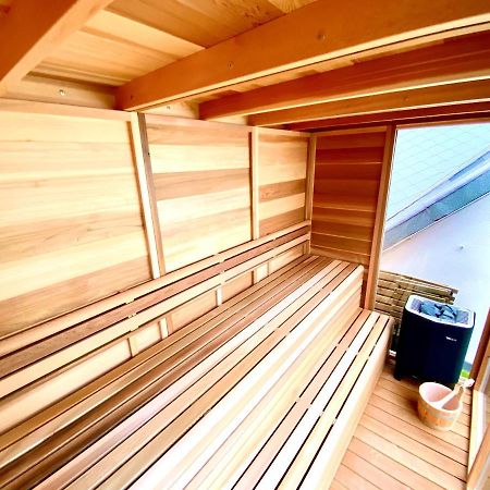 The Square - Vacation Rental With Outdoor Sauna - Centre Of Антверпен Экстерьер фото