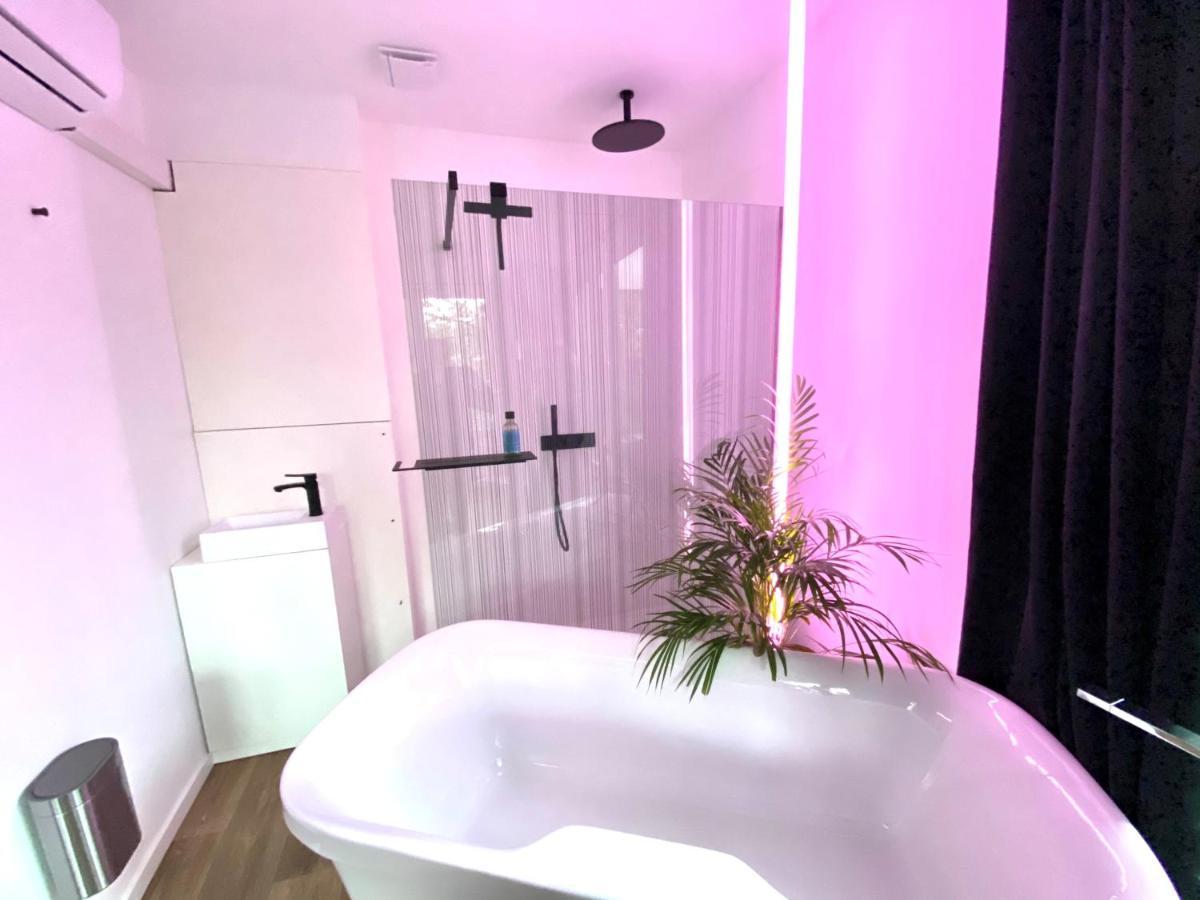 The Square - Vacation Rental With Outdoor Sauna - Centre Of Антверпен Экстерьер фото